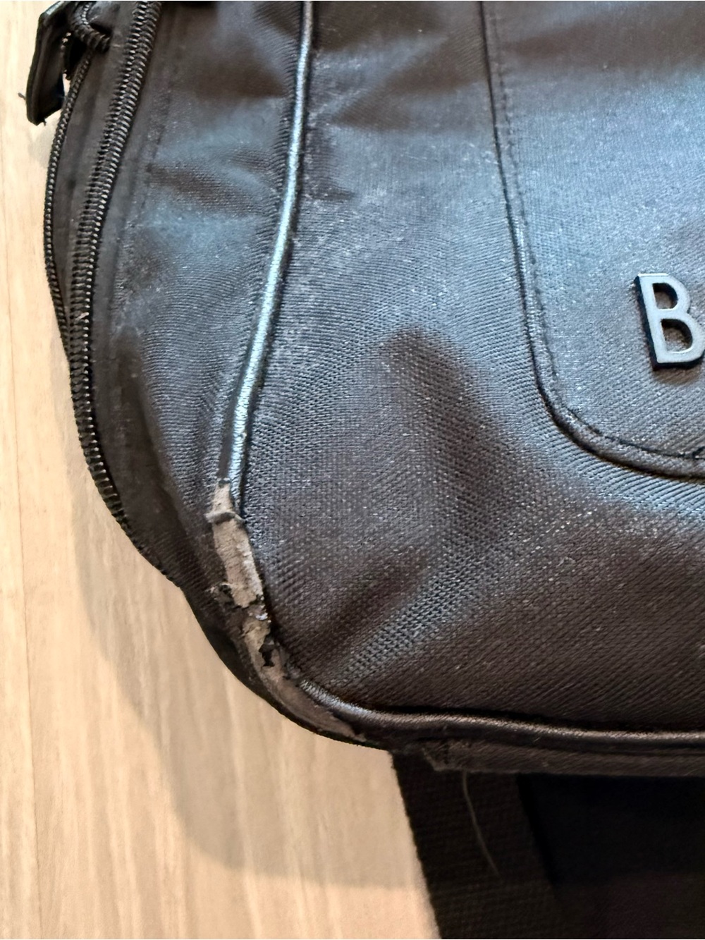 BEIS The Expandable Backpack in Black - Picture 4 of 6